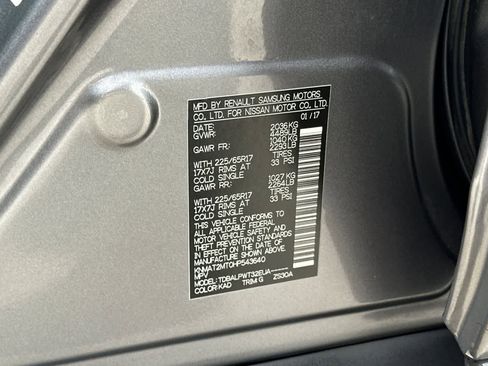 Used 2017 Nissan Rogue S FWD image 35