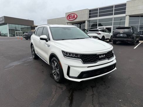Used 2023 Kia Sorento EX AWD/4WD image 4