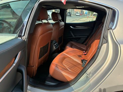 Used 2015 Maserati Ghibli S Q4 AWD/4WD image 12