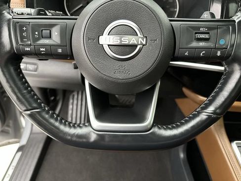 Used 2022 Nissan Pathfinder Platinum w/ Cargo Package AWD/4WD image 14
