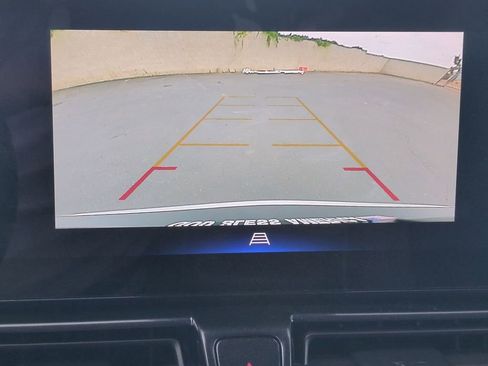 Used 2025 Chevrolet TrailBlazer LT FWD image 17
