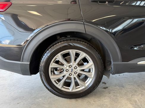 Certified 2020 Ford Explorer XLT w/ Equipment Group 202A RWD image 13