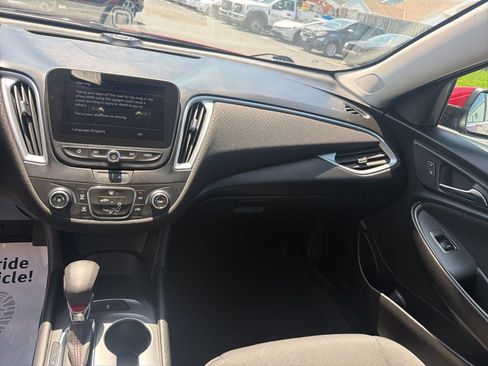 Used 2023 Chevrolet Malibu RS FWD image 31
