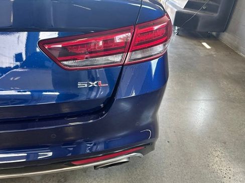 Used 2017 Kia Optima SX FWD image 7