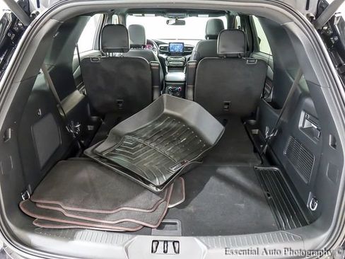 Used 2024 Ford Explorer ST-Line w/ Class IV Trailer Tow Package AWD/4WD image 22