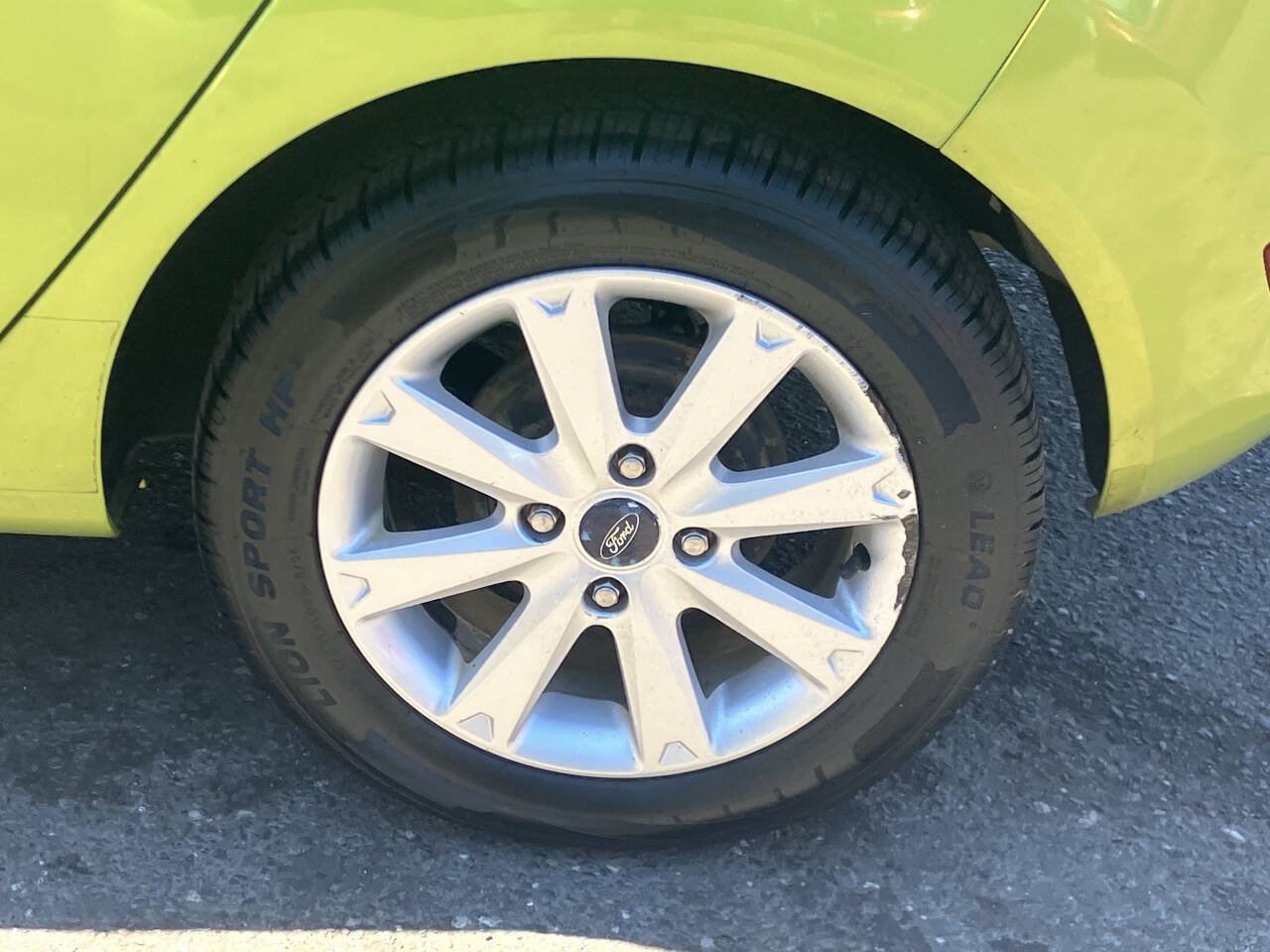 Used 2011 Ford Fiesta SE w/ 203A Rapid Spec Order Code FWD image 15