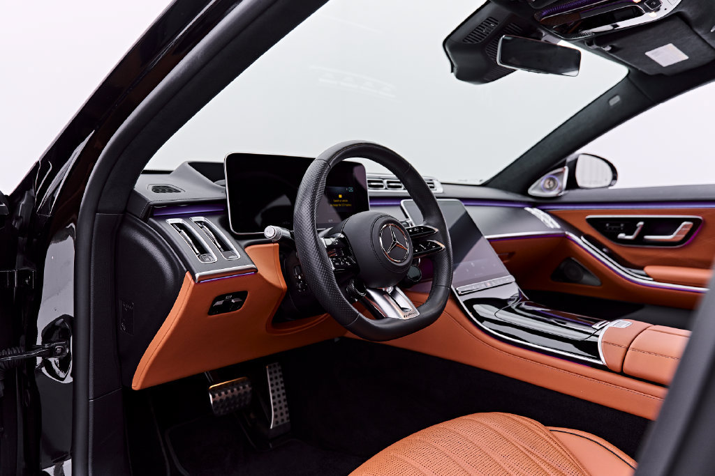 Used 2025 Mercedes-Benz S 63 AMG S image 2