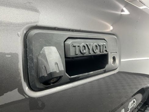 Used 2016 Toyota Tacoma SR5 image 20