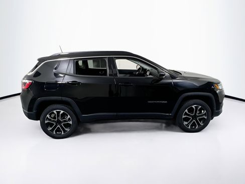 Used 2022 Jeep Compass Limited image 4
