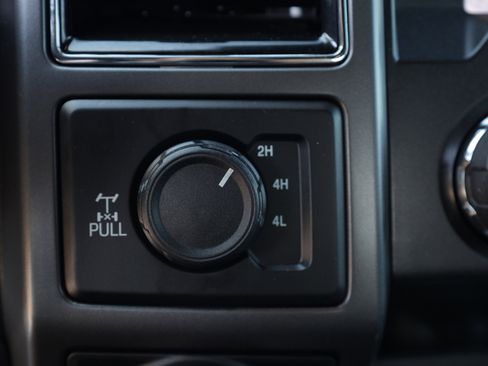 Used 2019 Ford F150 XLT w/ Equipment Group 302A Luxury image 19