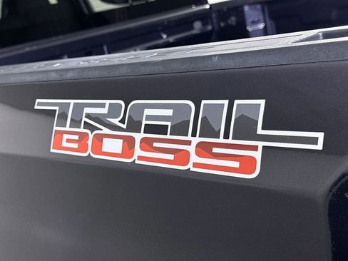 Used 2022 Chevrolet Silverado 1500 Custom Trail Boss image 32