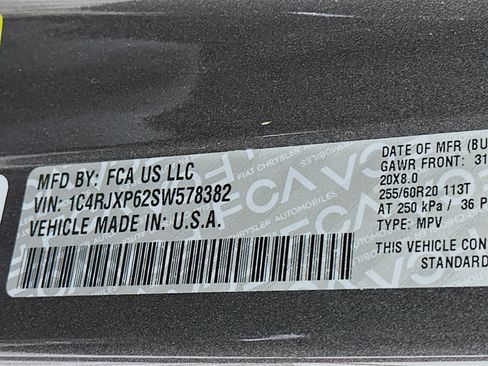 Used 2025 Jeep Wrangler Unlimited Sahara AWD/4WD image 12