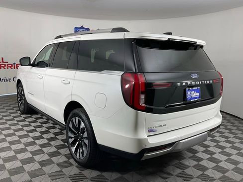 New 2026 Ford Expedition Platinum w/ Driver's Package AWD/4WD image 5