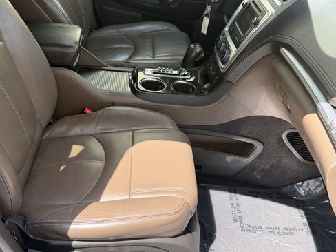Used 2014 GMC Acadia SLT FWD image 36
