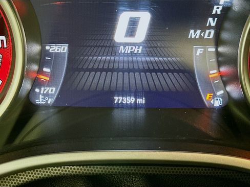 Used 2015 Dodge Challenger SRT w/ Technology Group image 19