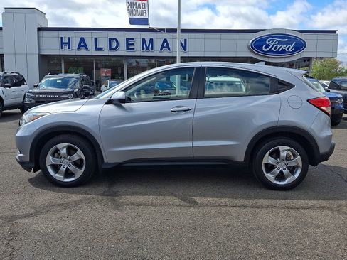 Used 2018 Honda HR-V LX image 4