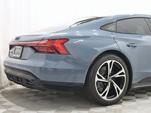 Used 2022 Audi e-tron GT Premium Plus w/ Performance Package image 9