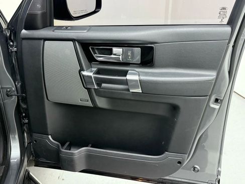 Used 2016 Land Rover LR4 HSE image 26