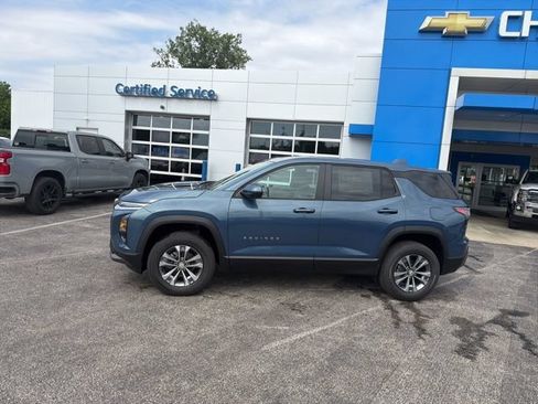 New 2026 Chevrolet Equinox LT w/ Convenience Package II FWD image 5