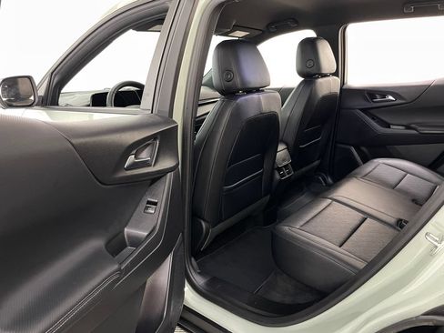 Used 2025 Chevrolet Equinox LT w/ Convenience Package II FWD image 40