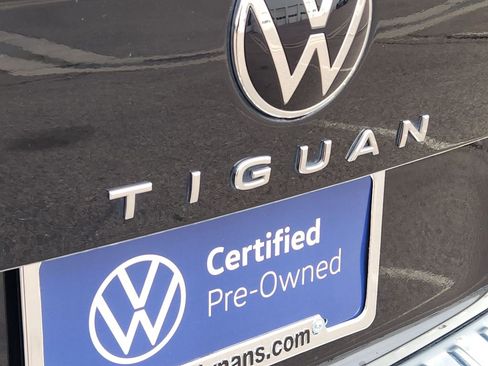 Certified 2022 Volkswagen Tiguan SE image 13