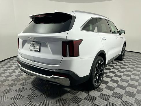 New 2026 Kia Sorento EX w/ EX Premium Package FWD image 3