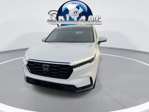 Used 2024 Honda CR-V EX image 3