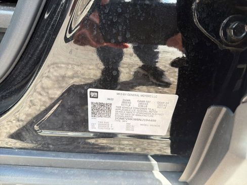 Used 2022 Chevrolet Traverse LT image 37