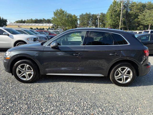 Used 2018 Audi Q5 2.0T Premium Plus w/ Premium Plus Package AWD/4WD image 2