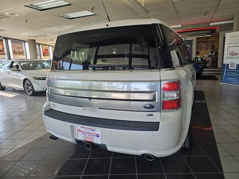 Used 2017 Ford Flex Limited w/ Equipment Group 301A AWD/4WD image 5