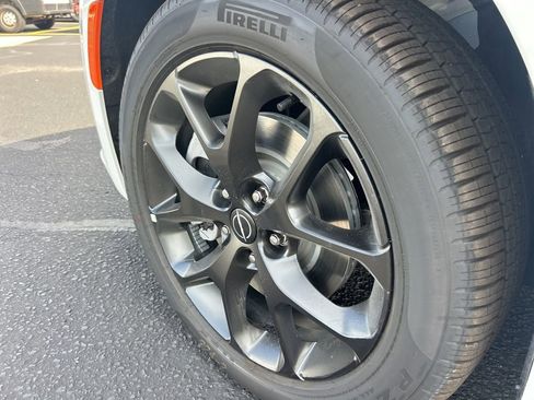 New 2026 Chrysler Pacifica Limited w/ S Appearance Package image 24