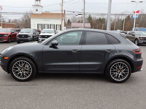 Used 2018 Porsche Macan Sport Edition w/ Driver Memory Package image 14