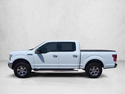 Used 2016 Ford F150 XLT w/ Equipment Group 302A Luxury AWD/4WD image 9