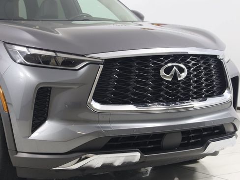 Used 2022 INFINITI QX60 Sensory w/ Cargo Package image 39