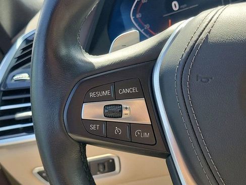 Used 2019 BMW X5 xDrive40i w/ Executive Package image 32