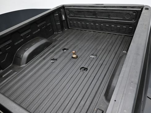 Used 2023 Chevrolet Silverado 2500 Custom w/ Custom Value Package image 26