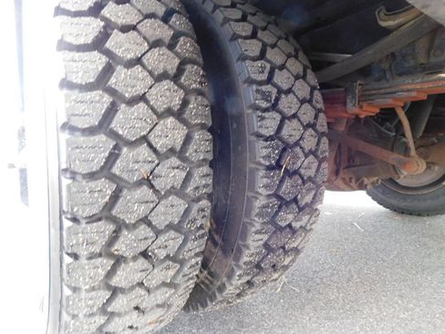 Used 2011 Ford F550 2WD Regular Cab Super Duty w/ PWR Equipment Group image 12