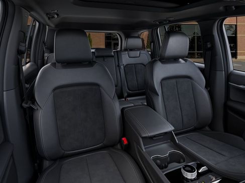 New 2026 Jeep Grand Cherokee Laredo image 16