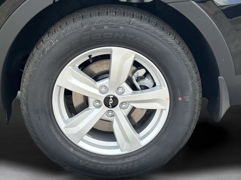 New 2026 Kia Sorento LX FWD image 33