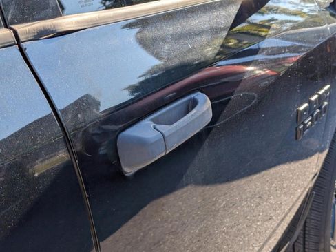 Used 2018 RAM 1500 Express w/ Express Value Package image 32