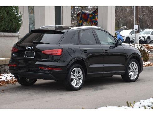 Used 2017 Audi Q3 2.0T Premium image 4