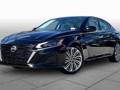 Certified 2024 Nissan Altima 2.5 SL