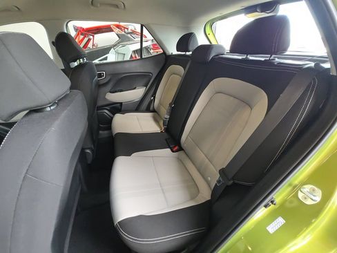 Used 2021 Hyundai Venue SEL w/ Cargo Package FWD image 22