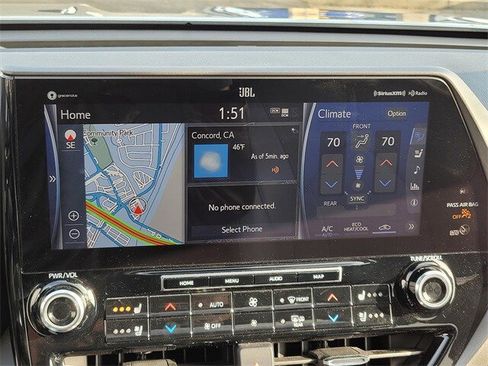 Used 2021 Toyota Highlander Limited image 17