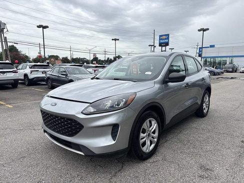 Used 2022 Ford Escape S FWD image 4