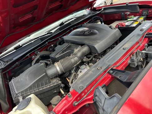 Used 2018 Toyota Tacoma TRD Sport RWD image 20