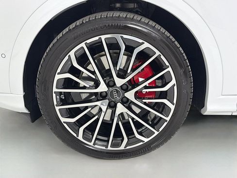 Certified 2025 Audi SQ5 Premium Plus image 33