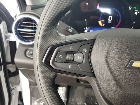New 2026 Chevrolet Trax LT w/ LPO, Blackout Package FWD image 25