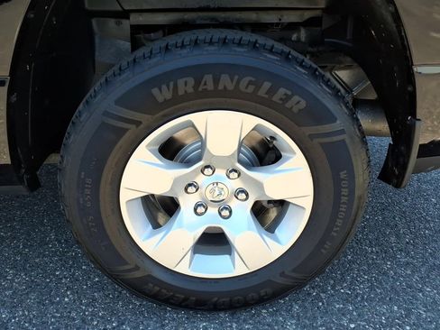 Used 2021 RAM 1500 Big Horn w/ Trailer Tow Group AWD/4WD image 15