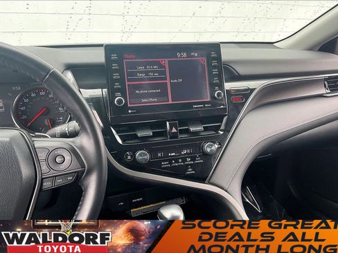Used 2021 Toyota Camry XSE image 7
